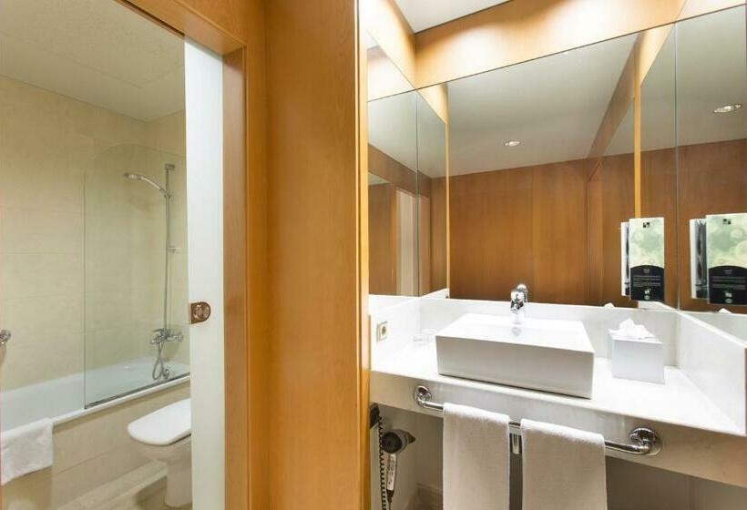 غرفة قياسية, Sb Ciutat Tarragona