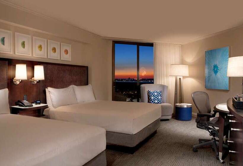 带观景的标准间, Hilton Orlando Buena Vista Palace   Disney Springs® Area