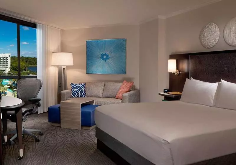 سوئیت با تخت بزرگ, Hilton Orlando Buena Vista Palace   Disney Springs® Area