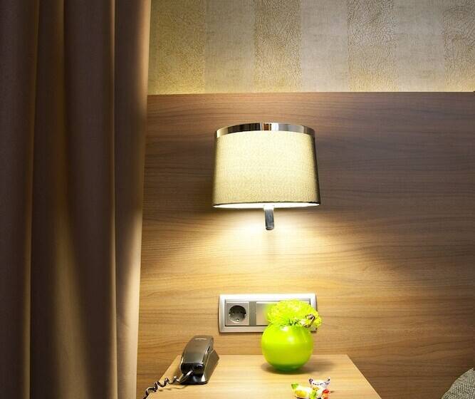 غرفة قياسية ثلاثية, Bed And Breakfast El Pekinaire