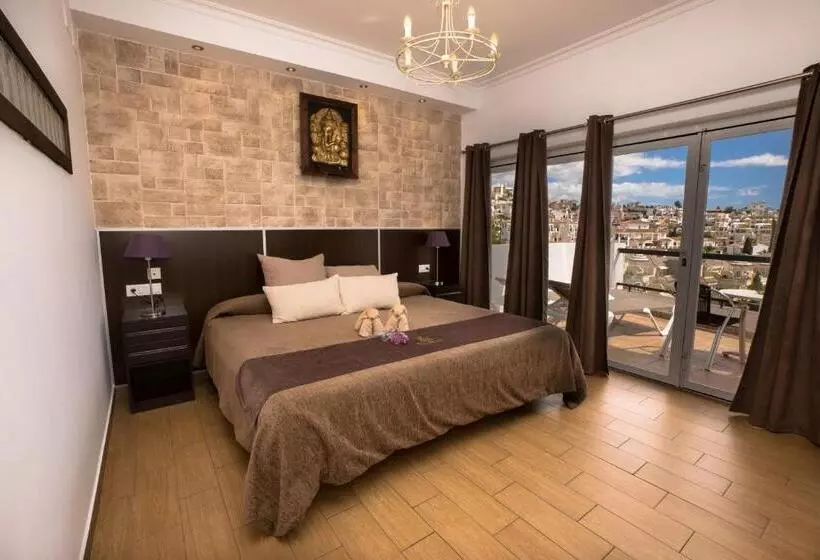 سوییت جونیور با چشم‌انداز دریا, Hostal Casa Mercedes
