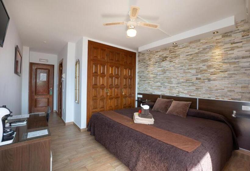 オーシャンビュースタンダードルームテラス付き, Hostal Casa Mercedes