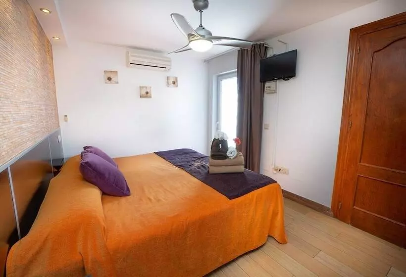 اتاق استاندارد با تراس و چشم‌انداز دریا, Hostal Casa Mercedes