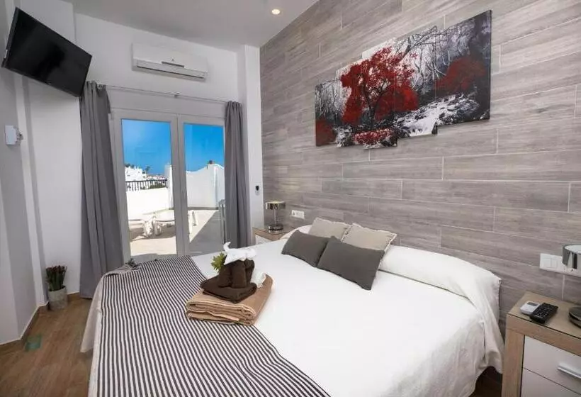 اتاق استاندارد با تراس و چشم‌انداز دریا, Hostal Casa Mercedes