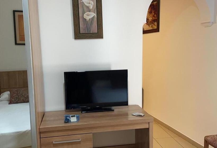 Habitación Familiar, Hostal Costa Azul