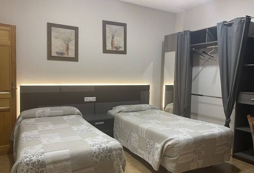 Habitación Estándar, Hostal Costa Azul