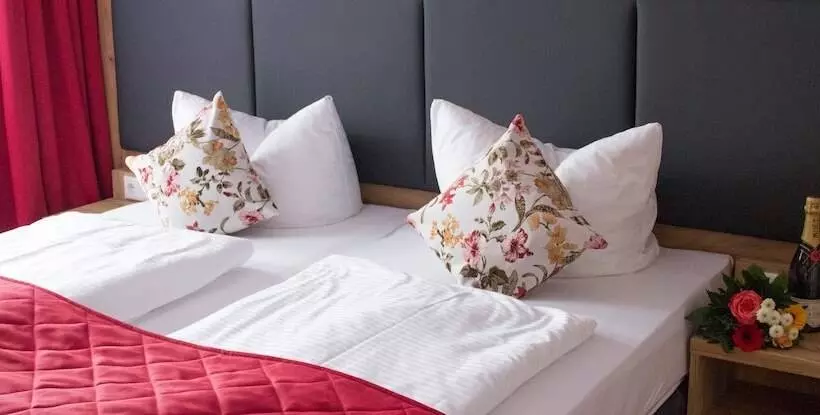 Standard Room, Am Siebersturm