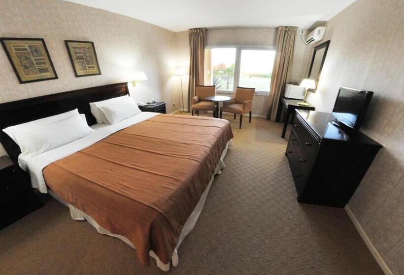 Люкс, Wyndham Garden Campana