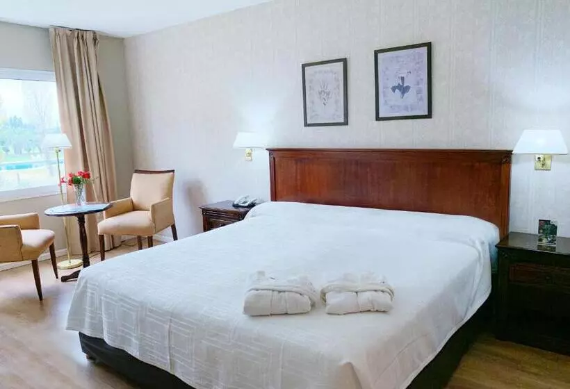 スイート, Wyndham Garden Campana