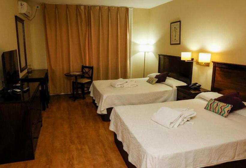 Семейный Номер, Wyndham Garden Campana