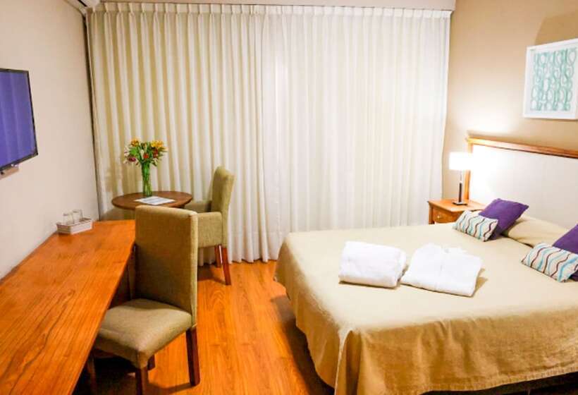 Номер Executive, Wyndham Garden Campana