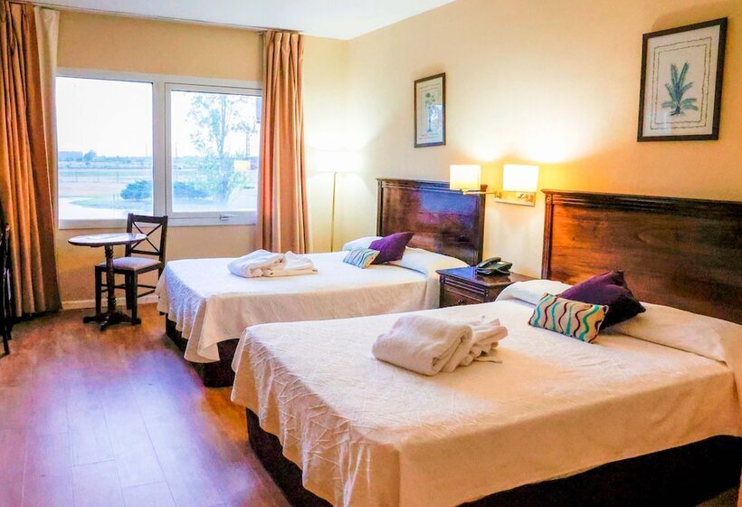 Семейный Номер, Wyndham Garden Campana