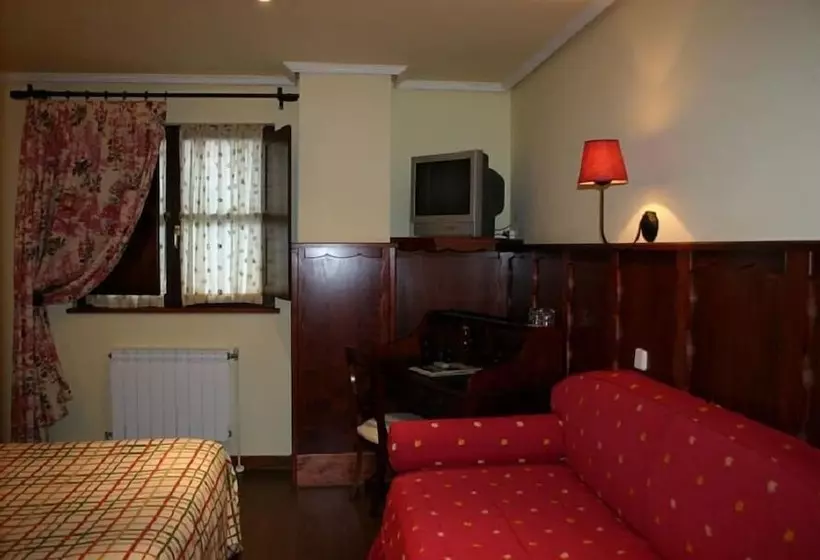 اتاق استاندارد, Comillas