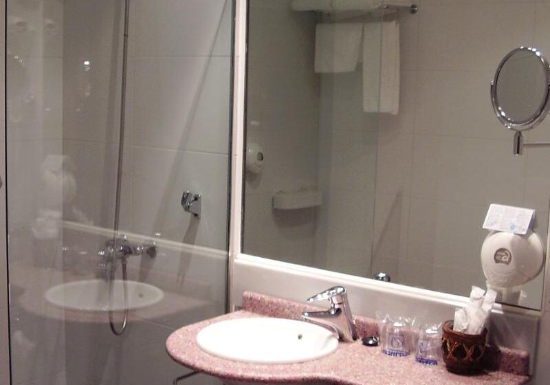 Номер Стандарт, Comillas