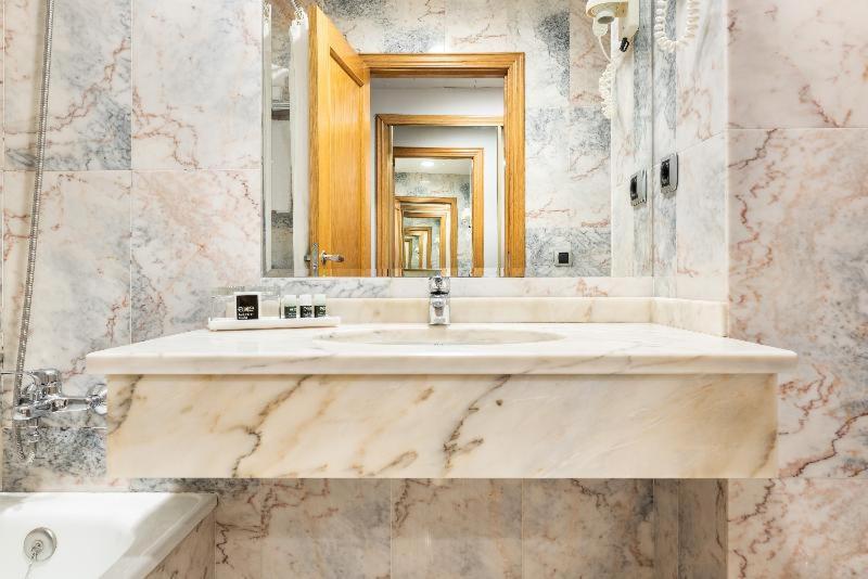 חדר סטנדרט, Exe Area Central