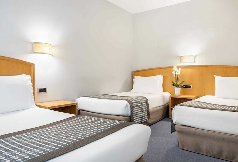 חדר סטנדרט לשלושה, Exe Area Central