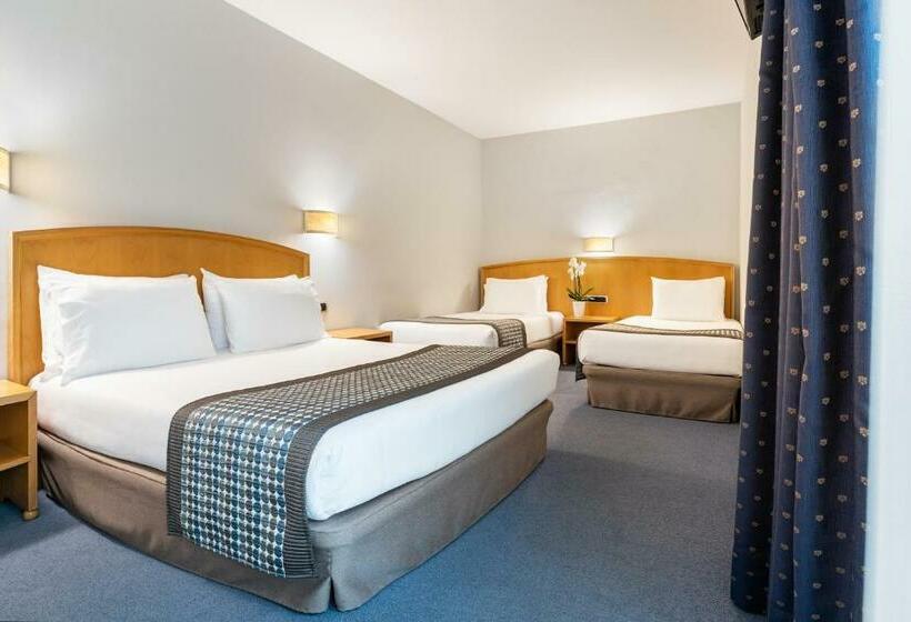 חדר סטנדרט לארבעה, Exe Area Central