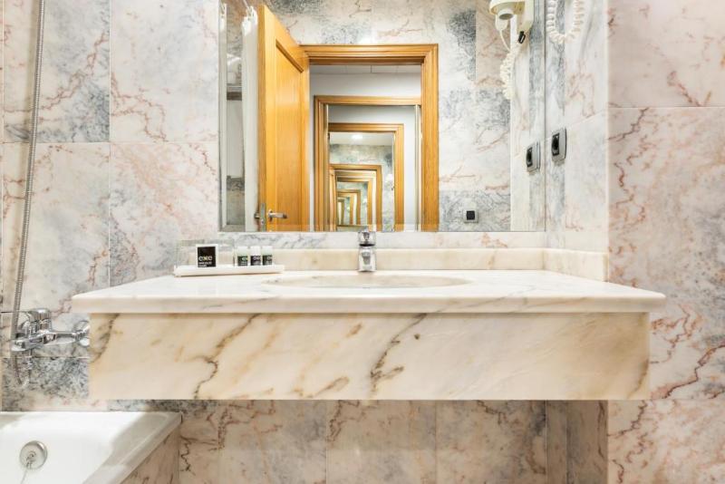 חדר סטנדרט לשלושה, Exe Area Central