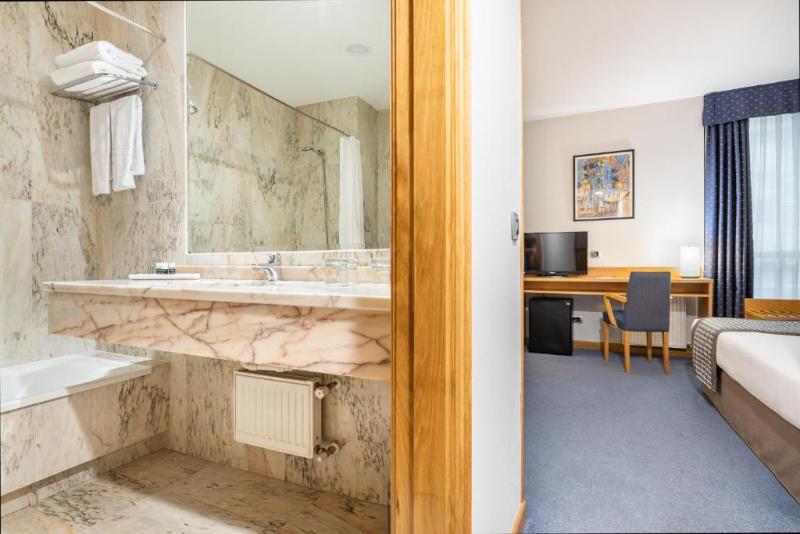 חדר סטנדרט, Exe Area Central