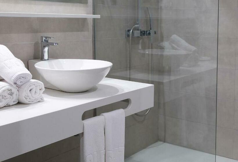 اتاق پرمیوم, Ght S'Agaro Mar