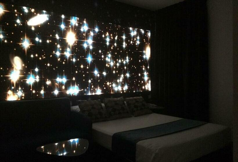 اتاق استاندارد, Indiana