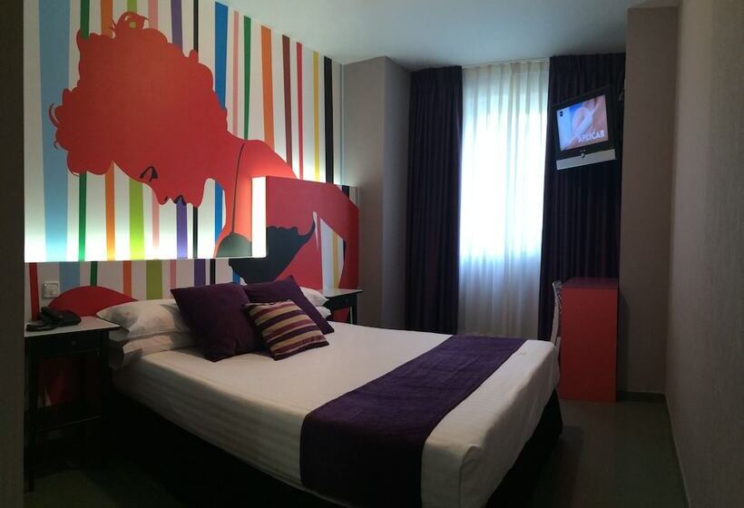 اتاق استاندارد سه نفره, Indiana