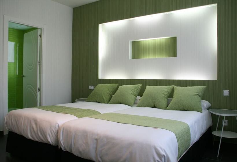 اتاق لوکس سه تخته, Indiana