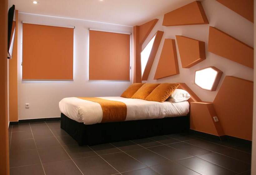 اتاق لوکس سه تخته, Indiana