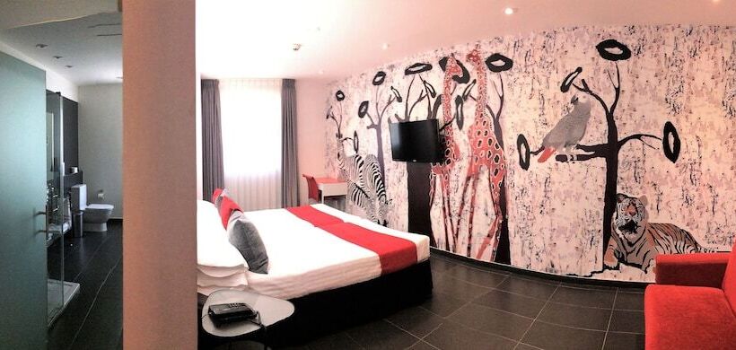 اتاق خانوادگی, Indiana