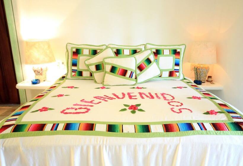 جناح مطلّ علي الحديقة, Las Alamandas