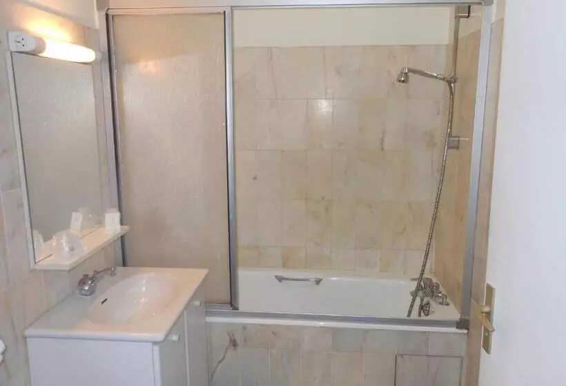 Suite, Le Central