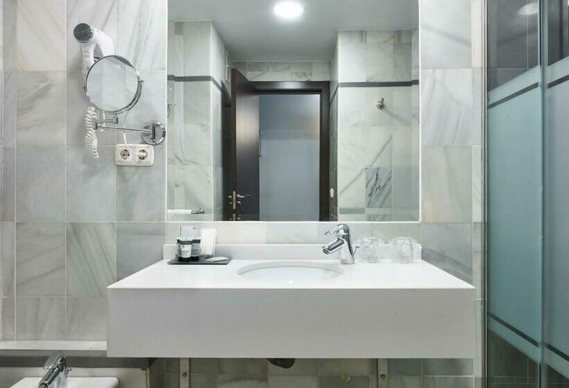 스탠다드 룸, Maestranza