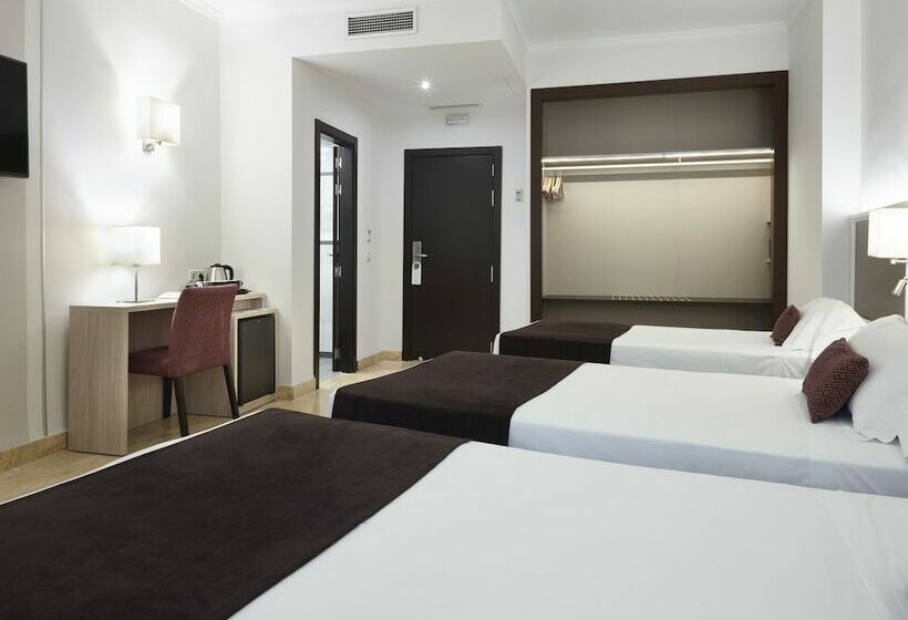 Номер Стандарт Трехместный, Maestranza