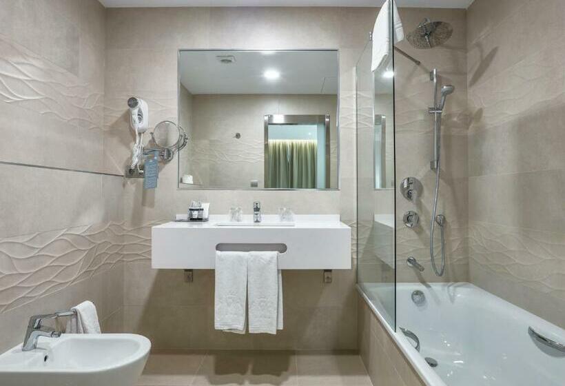 수피리어 룸, Maestranza