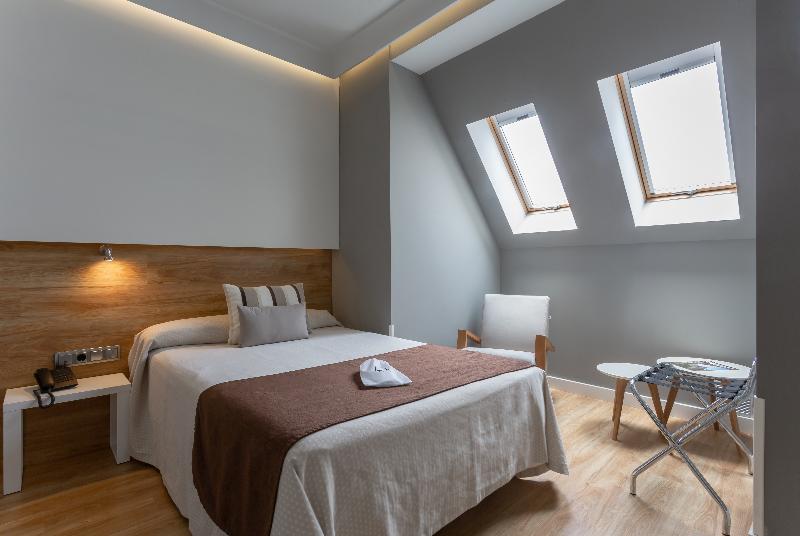 اتاق استاندارد یک نفره, Monte Carmelo