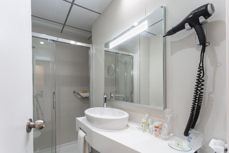 اتاق استاندارد یک نفره, Monte Carmelo