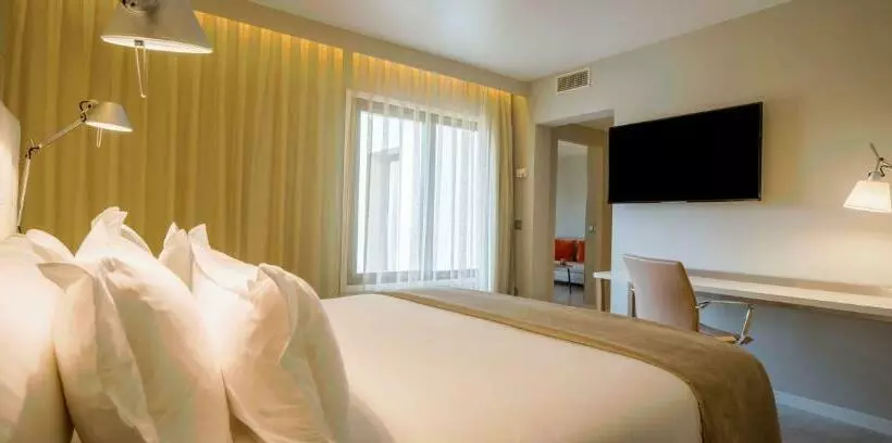 Quarto superior, NH Collection Lisboa Liberdade