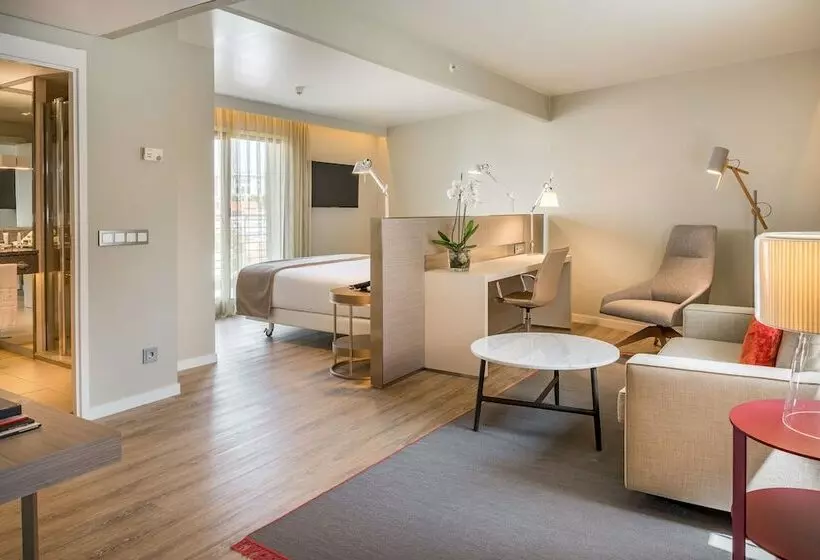 Suite, NH Collection Lisboa Liberdade
