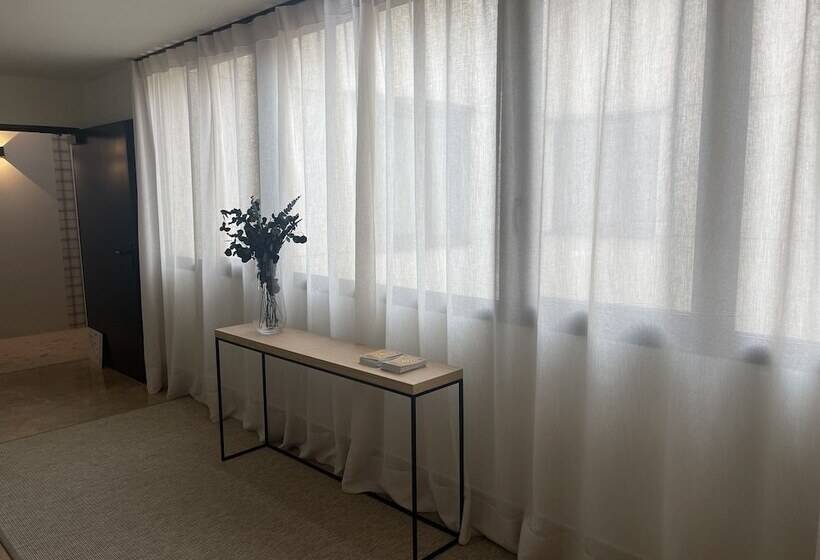 스탠다드 룸, Oriente