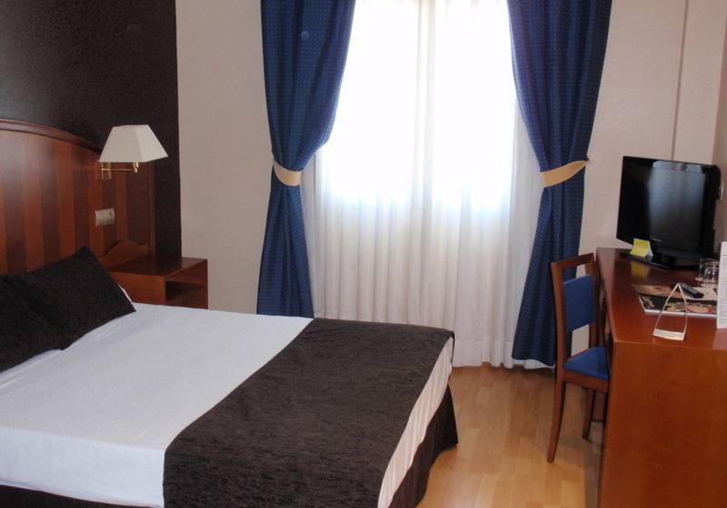 غرفة قياسية, Ponferrada Plaza