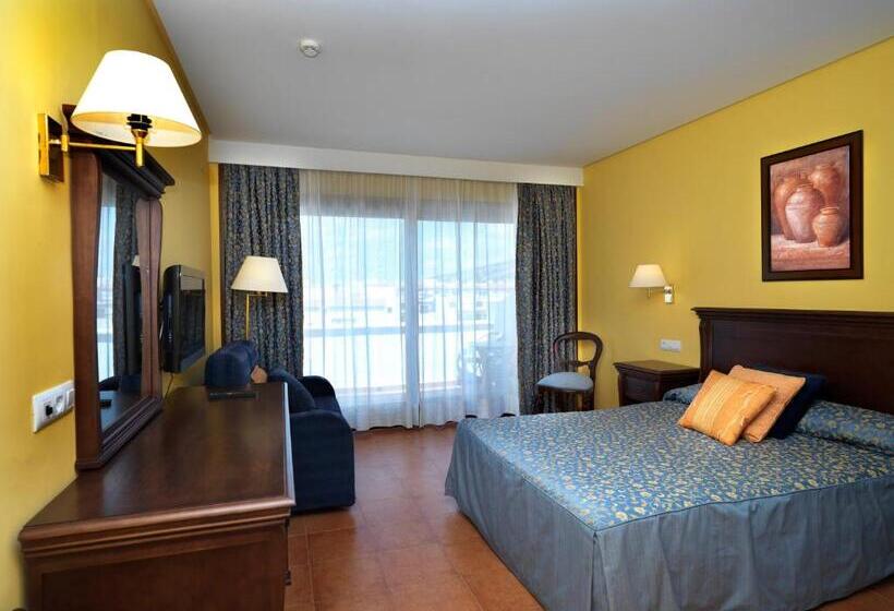 プールビュースタンダードルーム, Porfirio