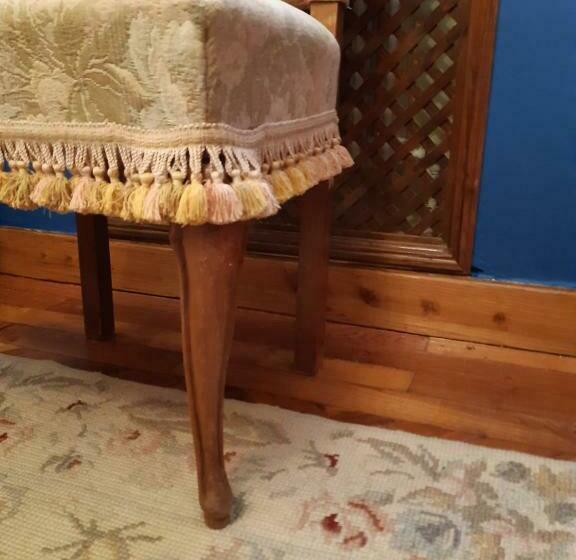 غرفة قياسية فردية, Hontoria