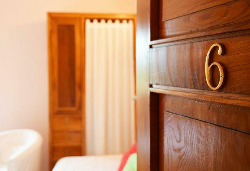 غرفة قياسية, Hontoria