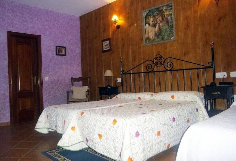 غرفة عائلية, Hospedium Hotel Rural Soterraña