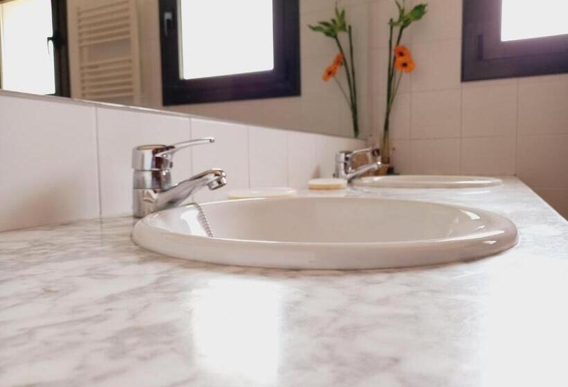 Семейный Номер, Seva