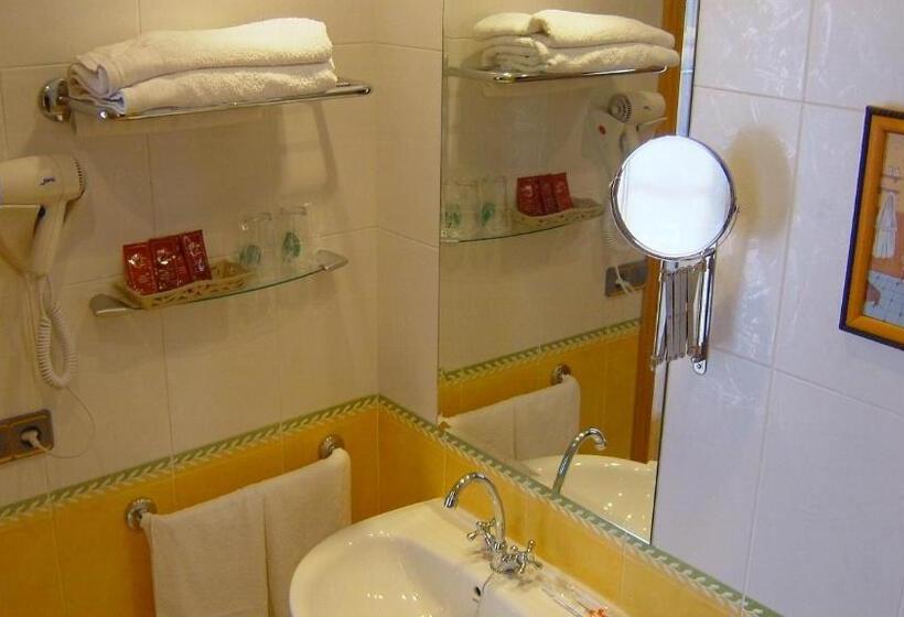 Номер Superior, Virginia R.h