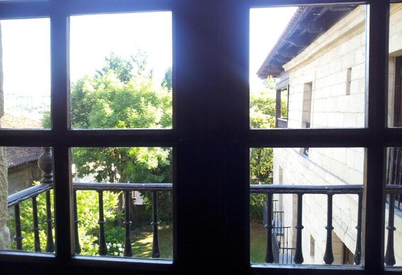 سوییت جونیور, Parador De Santillana Gil Blas