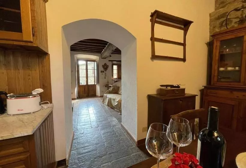 آپارتمان 1 خوابه با چشم‌انداز استخر, Residence Il Casale