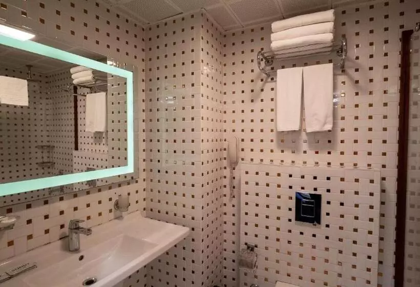 スタンダード4人部屋, Sogut Hotel Old City