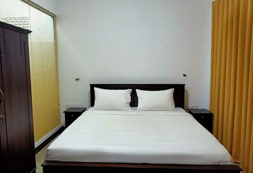 اتاق لوکس با بالکن, Greenfield Bedz